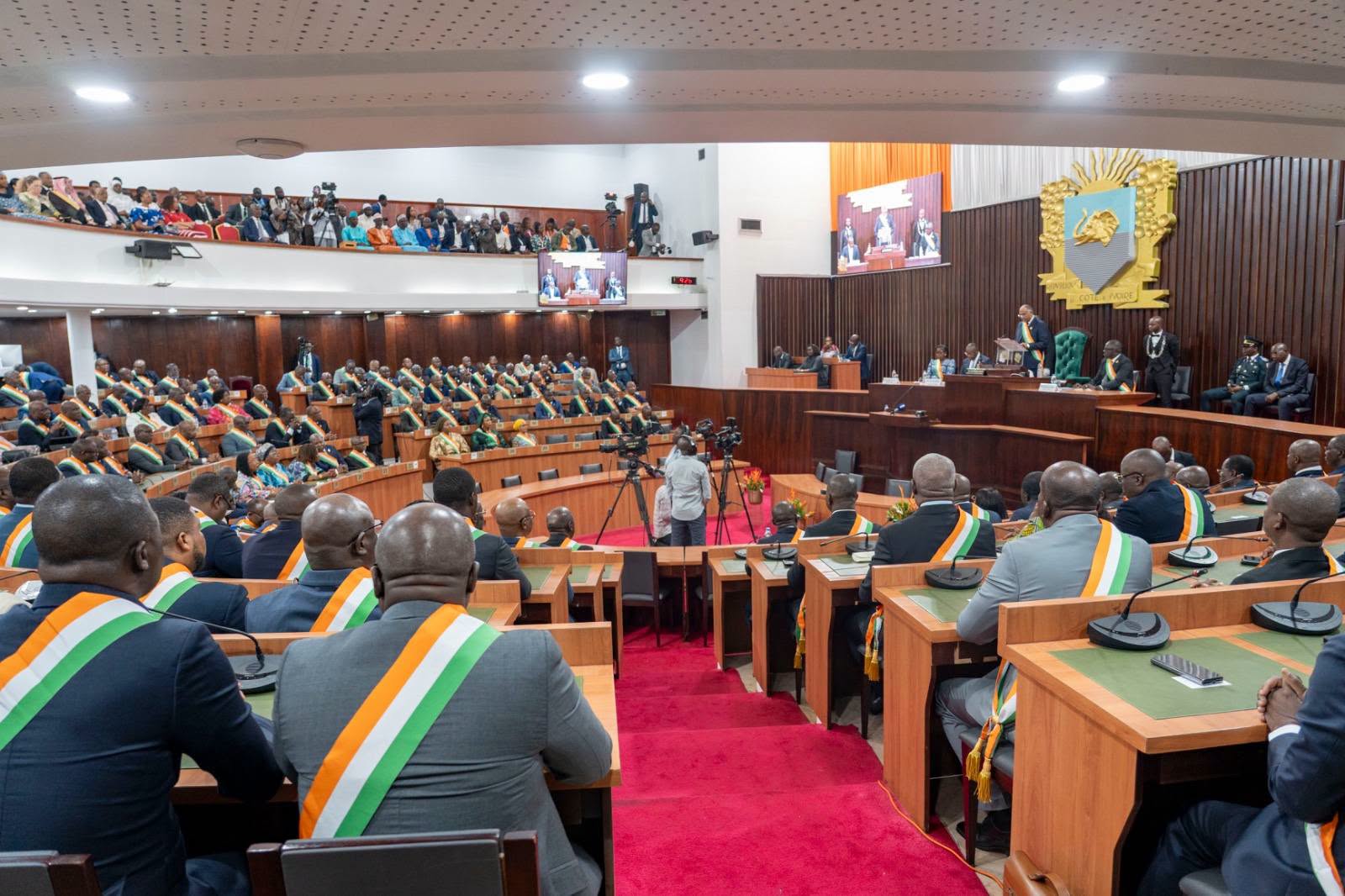 Côte d’Ivoire : Patrick Achi dresse le bilan du premier semestre législatif et fixe le cap pour 2026